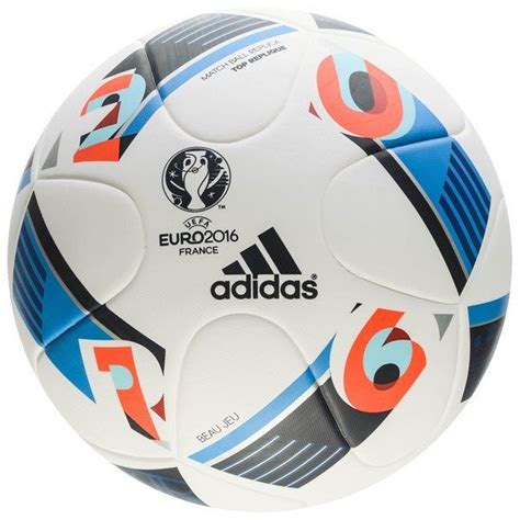 top republique jeu voetbal adidas